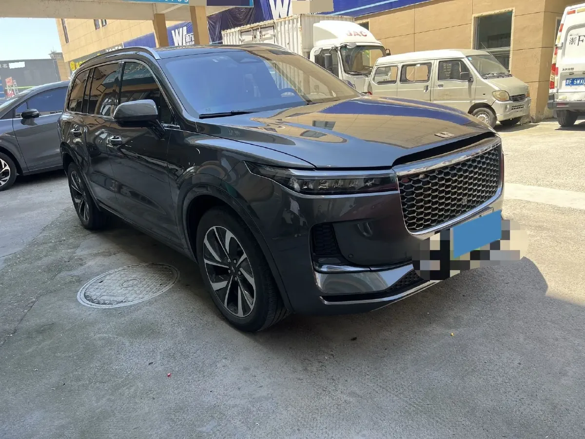 2021 Li ONE Range Extended 131HP REEV 40.5KWH,autocango,china used car exporter,china ev exporter,chinese used car exporter,chinese used ev exporter