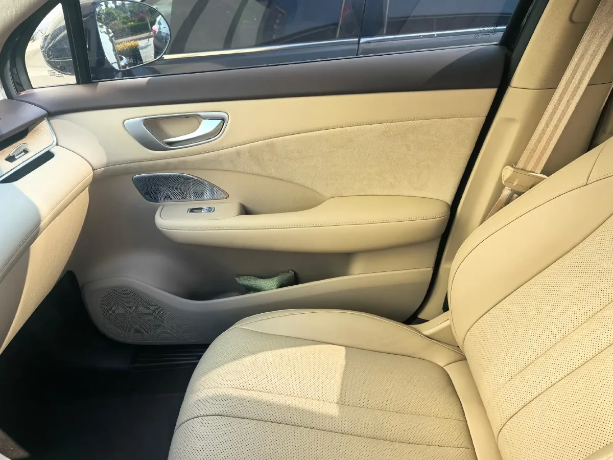 2025 HIMA Shangjie H5 BEV,autocango,china used car exporter,china ev exporter,chinese used car exporter,chinese used ev exporter