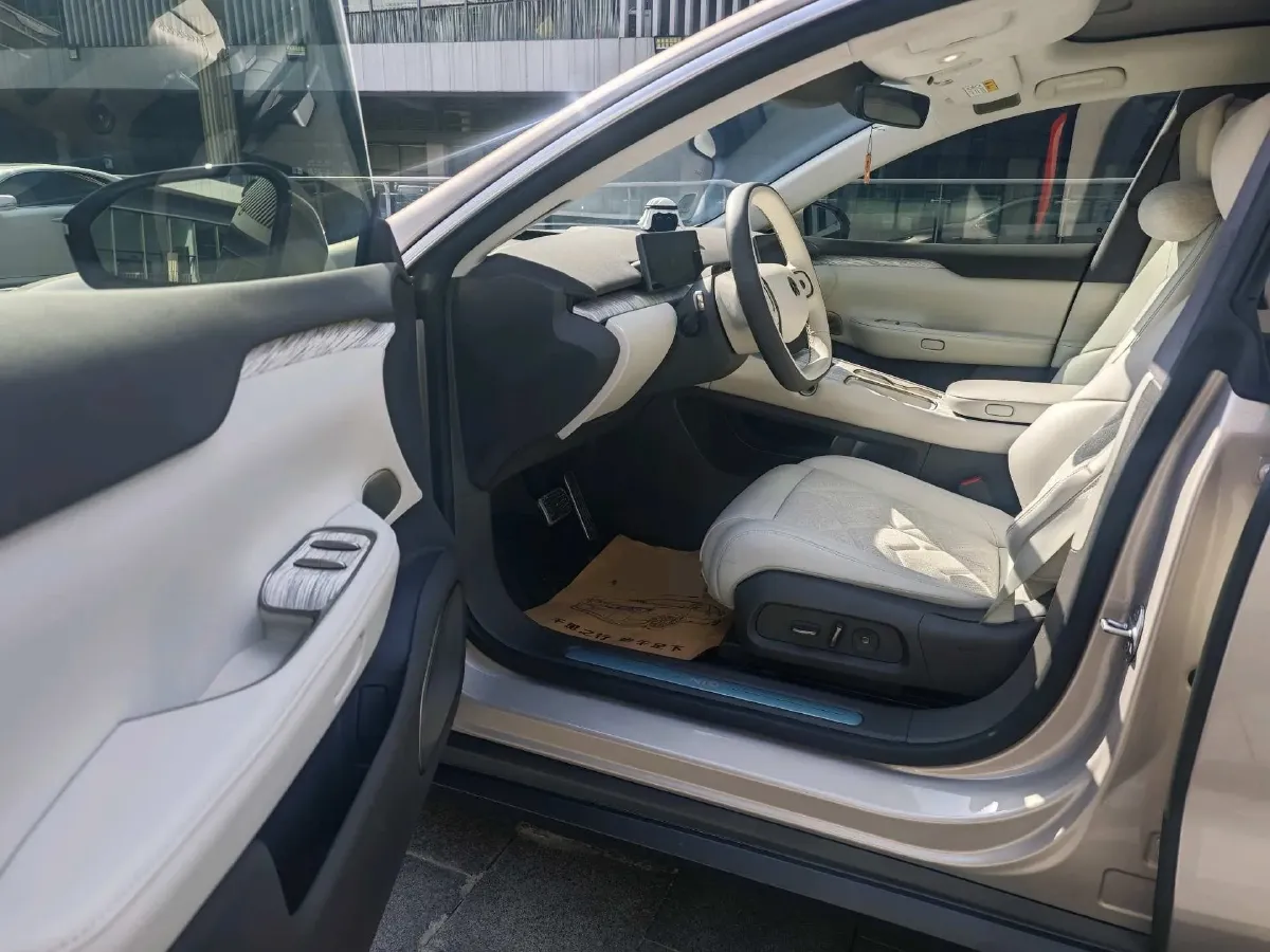 2024 NIO ET7 BEV 100KWH,autocango,china used car exporter,china ev exporter,chinese used car exporter,chinese used ev exporter