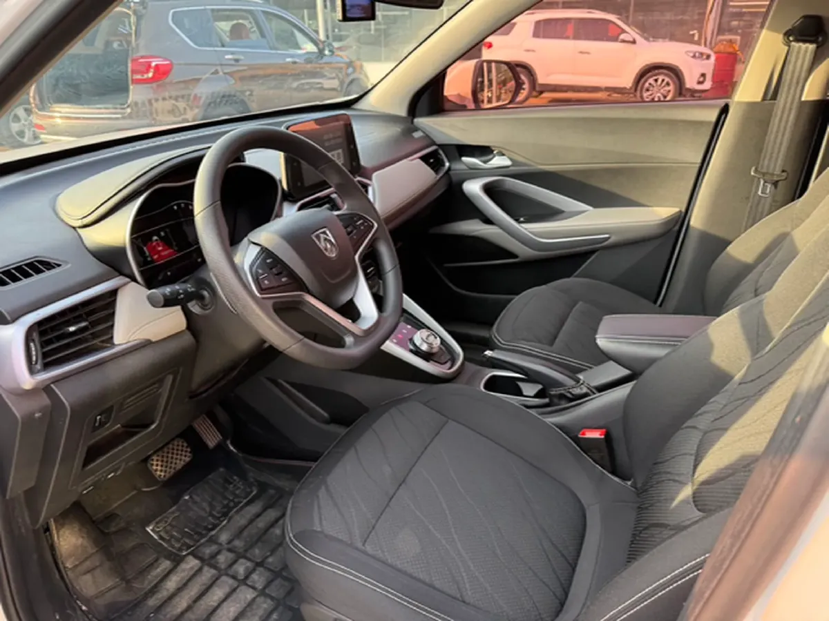 2019 BaoJun 510 1.5L 105HP L4 6MT,autocango,china used car exporter,china ev exporter,chinese used car exporter,chinese used ev exporter