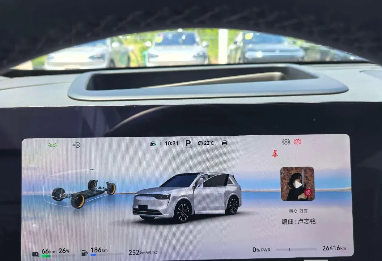 2025 AITO AITO M8 REEV 160HP REEV 53.4KWH,autocango,china used car exporter,china ev exporter,chinese used car exporter,chinese used ev exporter