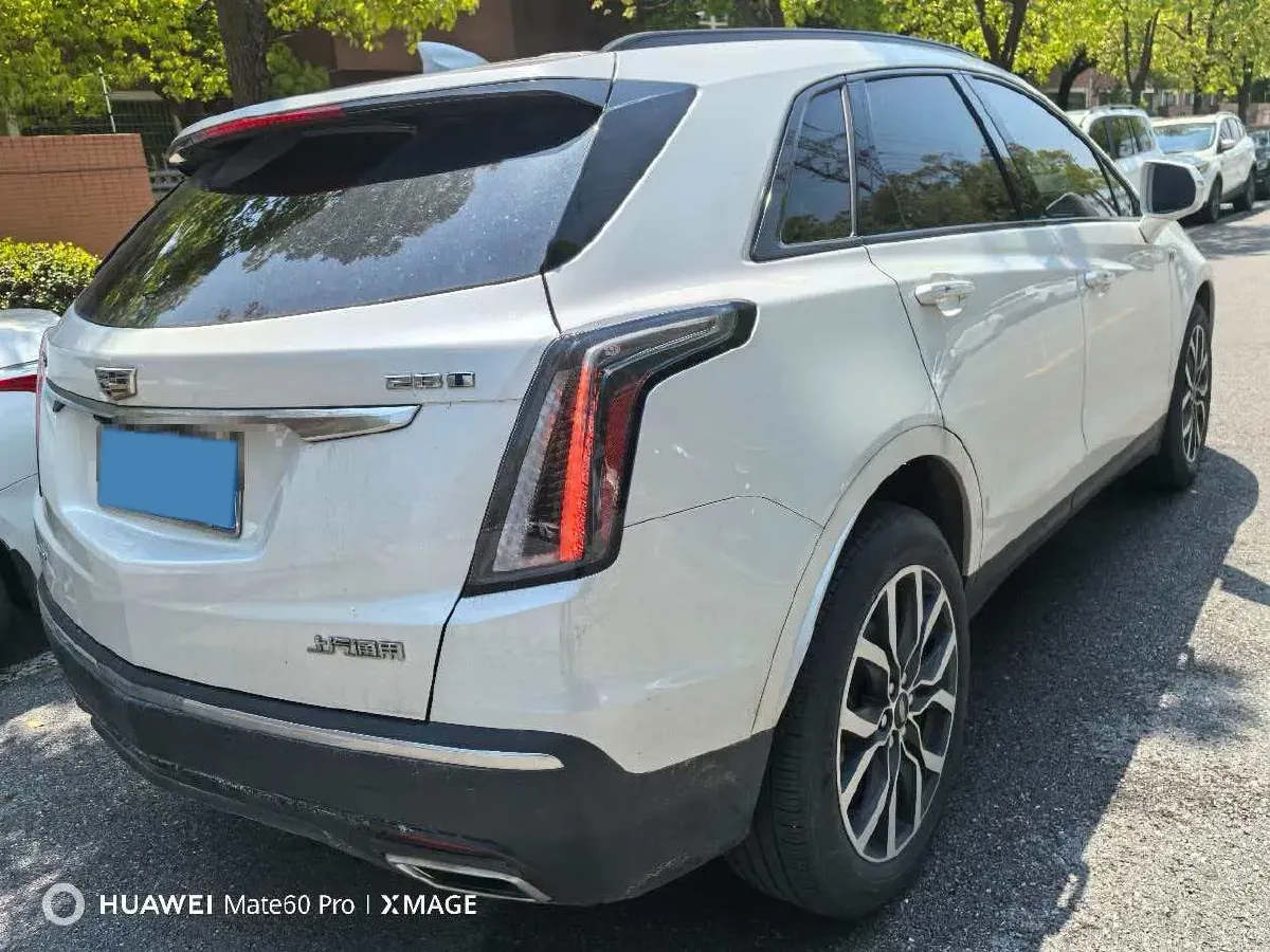 2022 Cadillac XT5 2.0T 237HP L4 9AT,autocango,china used car exporter,china ev exporter,chinese used car exporter,chinese used ev exporter
