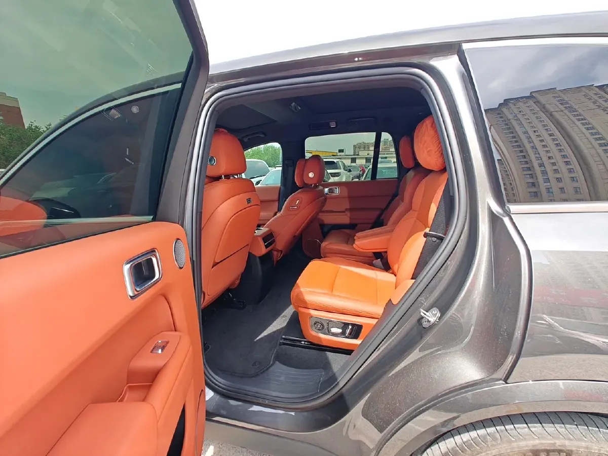 2023 Li L8 Range Extended 154HP REEV 40.9KWH,autocango,china used car exporter,china ev exporter,chinese used car exporter,chinese used ev exporter