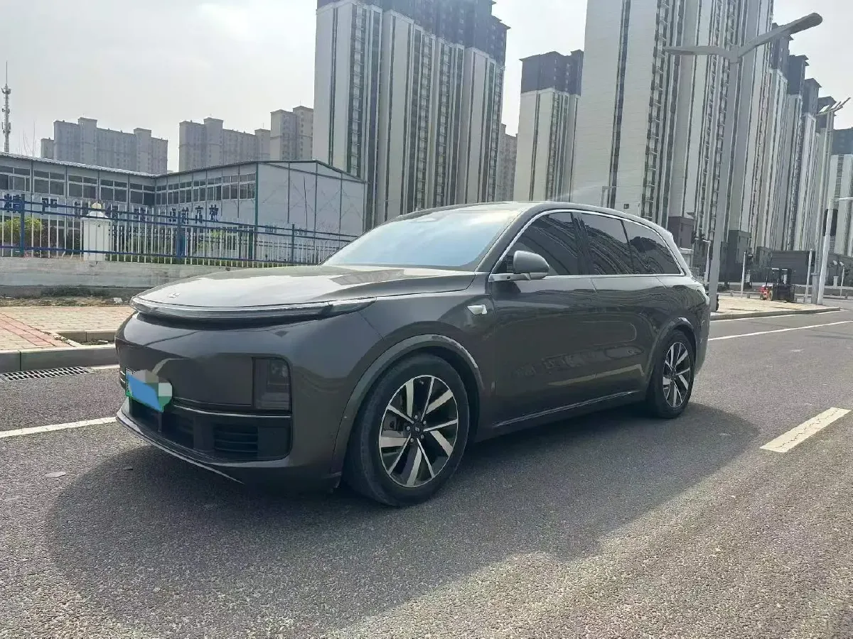 2023 Li L8 Range Extended 154HP REEV 40.9KWH,autocango,china used car exporter,china ev exporter,chinese used car exporter,chinese used ev exporter