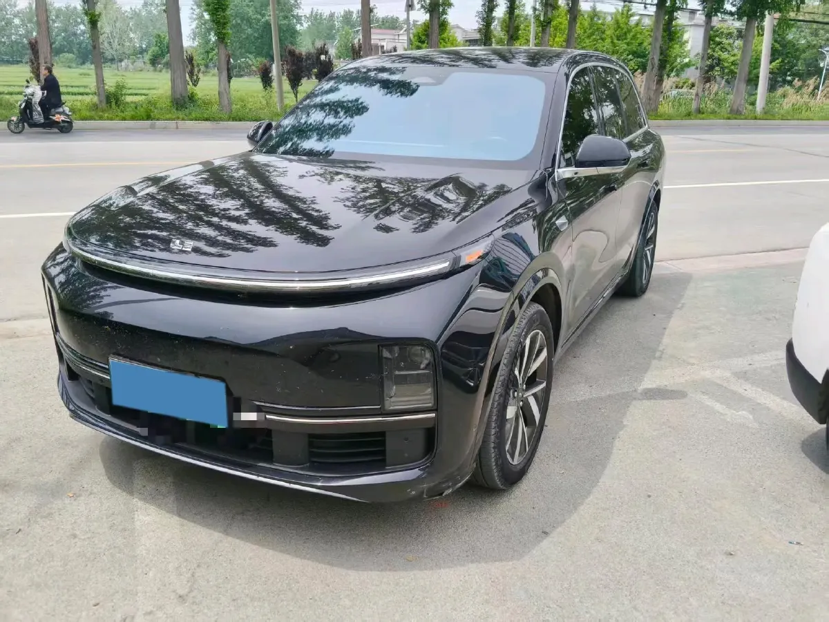 2023 Li L8 Range Extended 154HP REEV 40.9KWH,autocango,china used car exporter,china ev exporter,chinese used car exporter,chinese used ev exporter