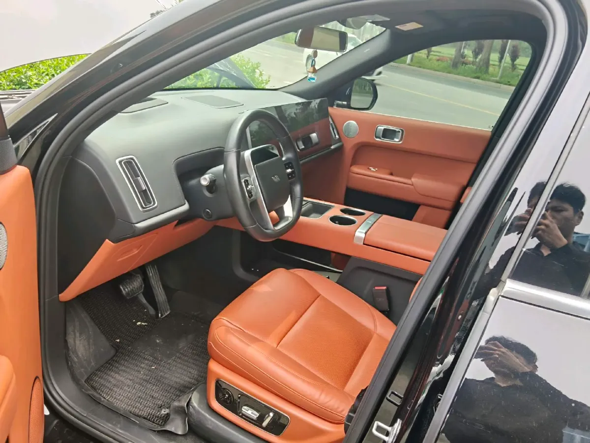2023 Li L8 Range Extended 154HP REEV 40.9KWH,autocango,china used car exporter,china ev exporter,chinese used car exporter,chinese used ev exporter