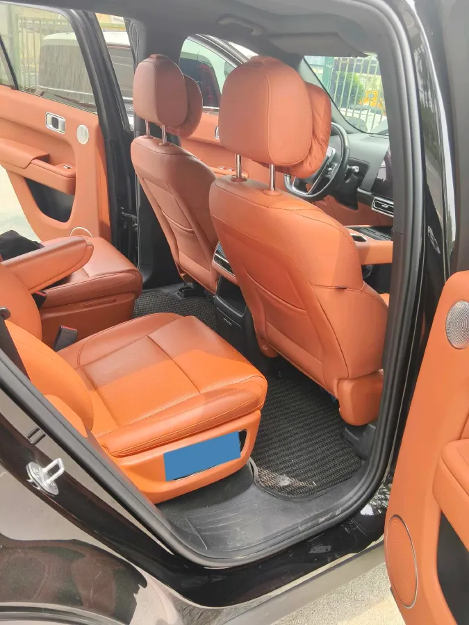 2023 Li L8 Range Extended 154HP REEV 40.9KWH,autocango,china used car exporter,china ev exporter,chinese used car exporter,chinese used ev exporter