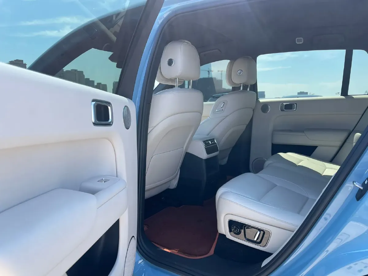 2024 Li L7 Range Extended 154HP REEV 42.8KWH,autocango,china used car exporter,china ev exporter,chinese used car exporter,chinese used ev exporter