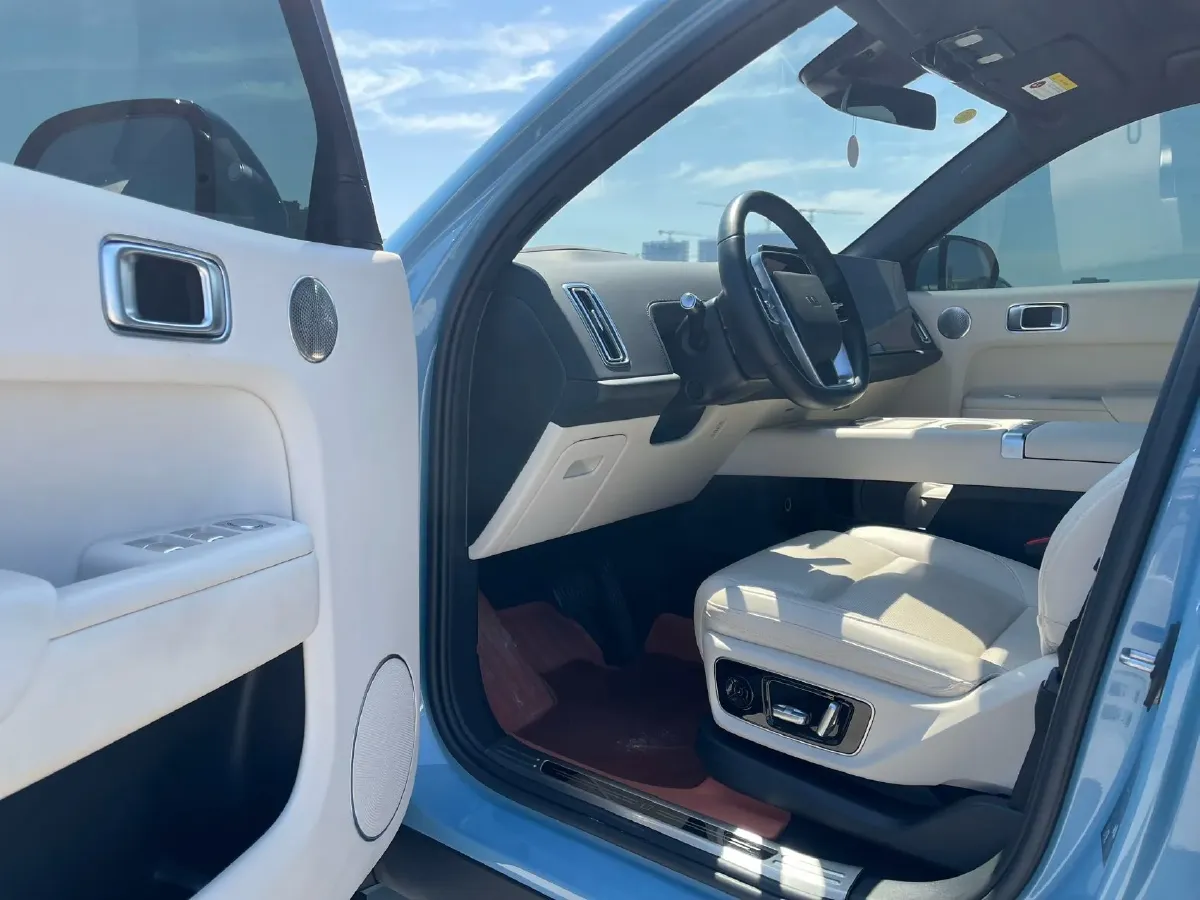2024 Li L7 Range Extended 154HP REEV 42.8KWH,autocango,china used car exporter,china ev exporter,chinese used car exporter,chinese used ev exporter