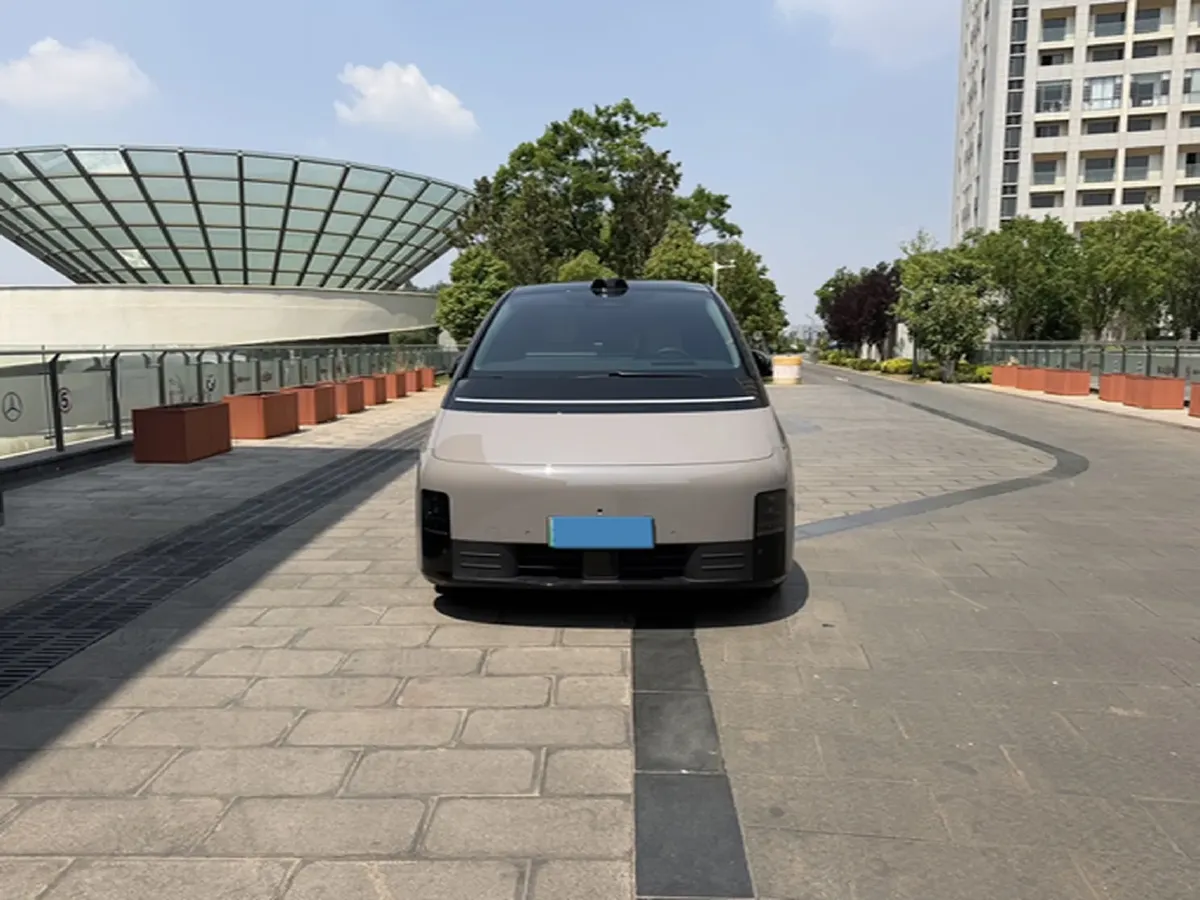 2024 Li MEGA BEV 102.7KWH,autocango,china used car exporter,china ev exporter,chinese used car exporter,chinese used ev exporter