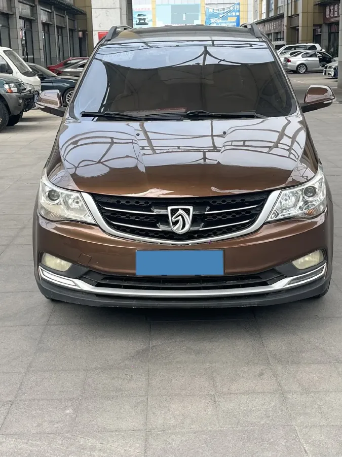 2016 BaoJun 730 1.5L 112HP L4 5MT,autocango,china used car exporter,china ev exporter,chinese used car exporter,chinese used ev exporter