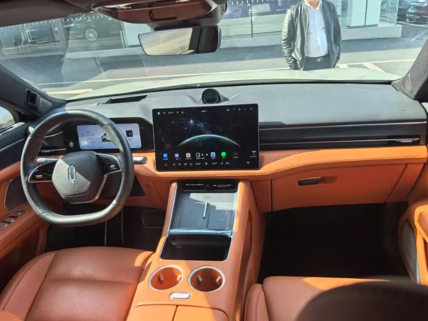 2025 AITO AITO M5 1.5T 152HP L4 REEV 42KWH,autocango,china used car exporter,china ev exporter,chinese used car exporter,chinese used ev exporter
