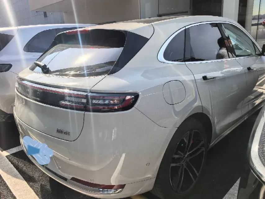 2025 AITO AITO M5 1.5T 152HP L4 REEV 42KWH,autocango,china used car exporter,china ev exporter,chinese used car exporter,chinese used ev exporter