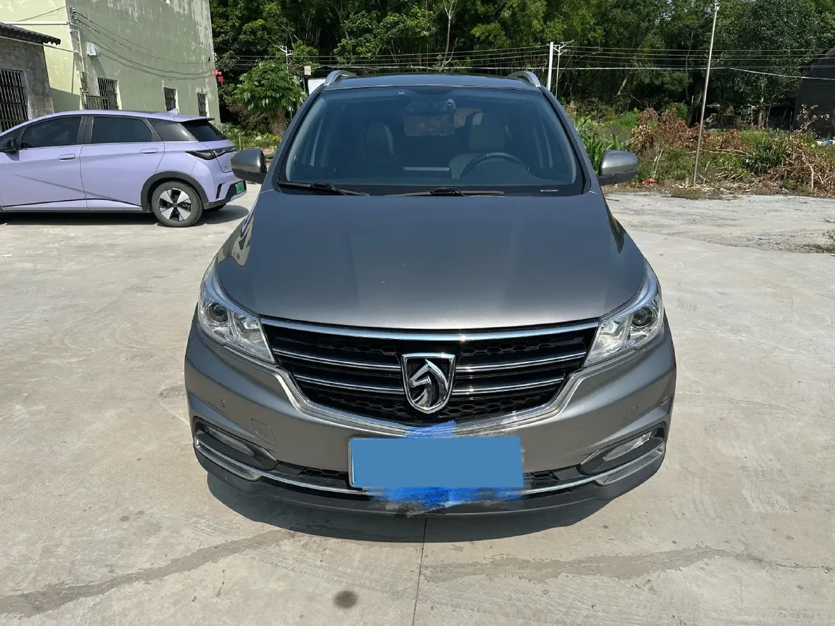 2019 BaoJun 730 1.5T 151HP L4 CVT,autocango,china used car exporter,china ev exporter,chinese used car exporter,chinese used ev exporter