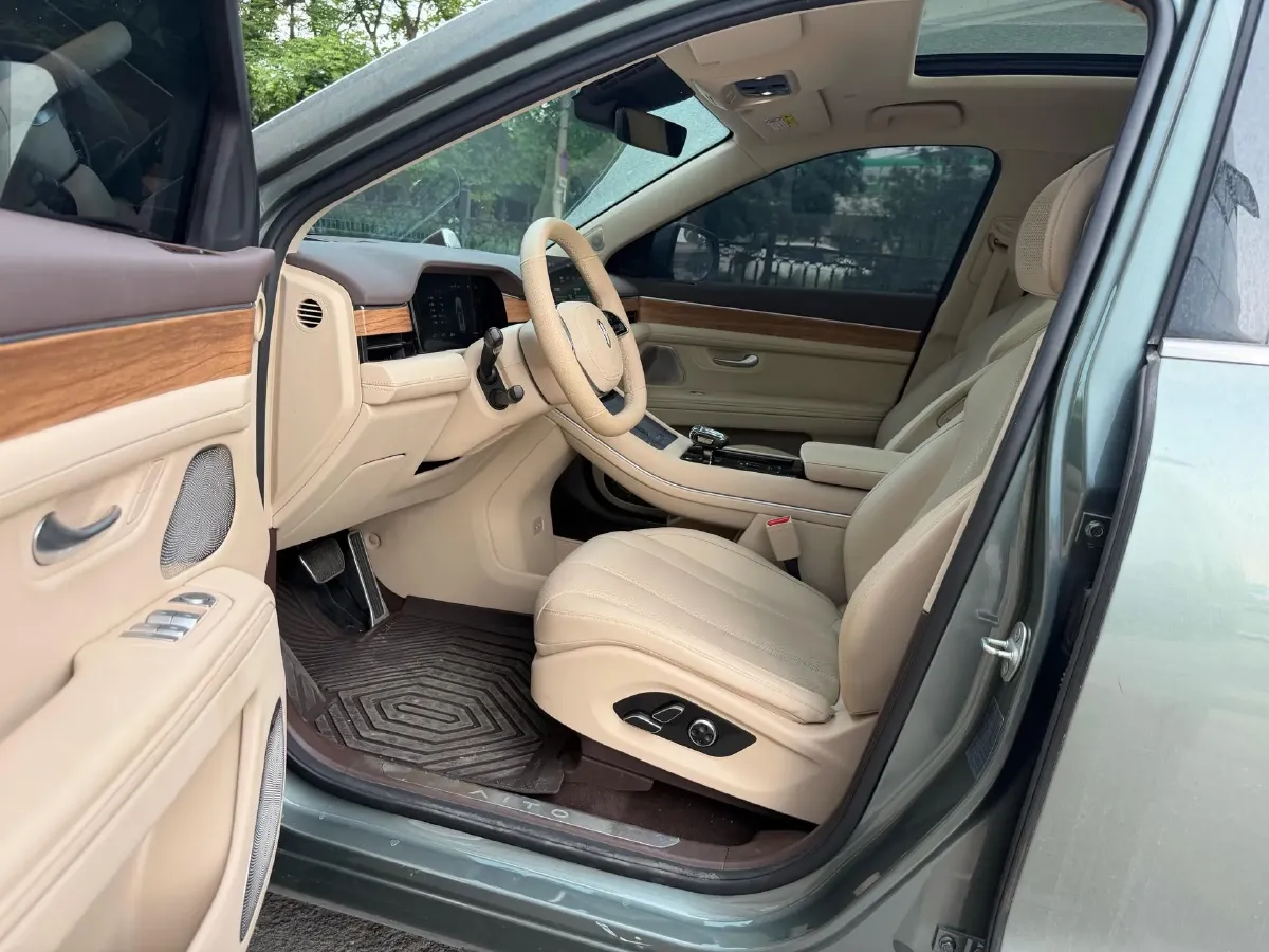 2024 AITO AITO M7 1.5T 152HP L4 REEV 40KWH,autocango,china used car exporter,china ev exporter,chinese used car exporter,chinese used ev exporter