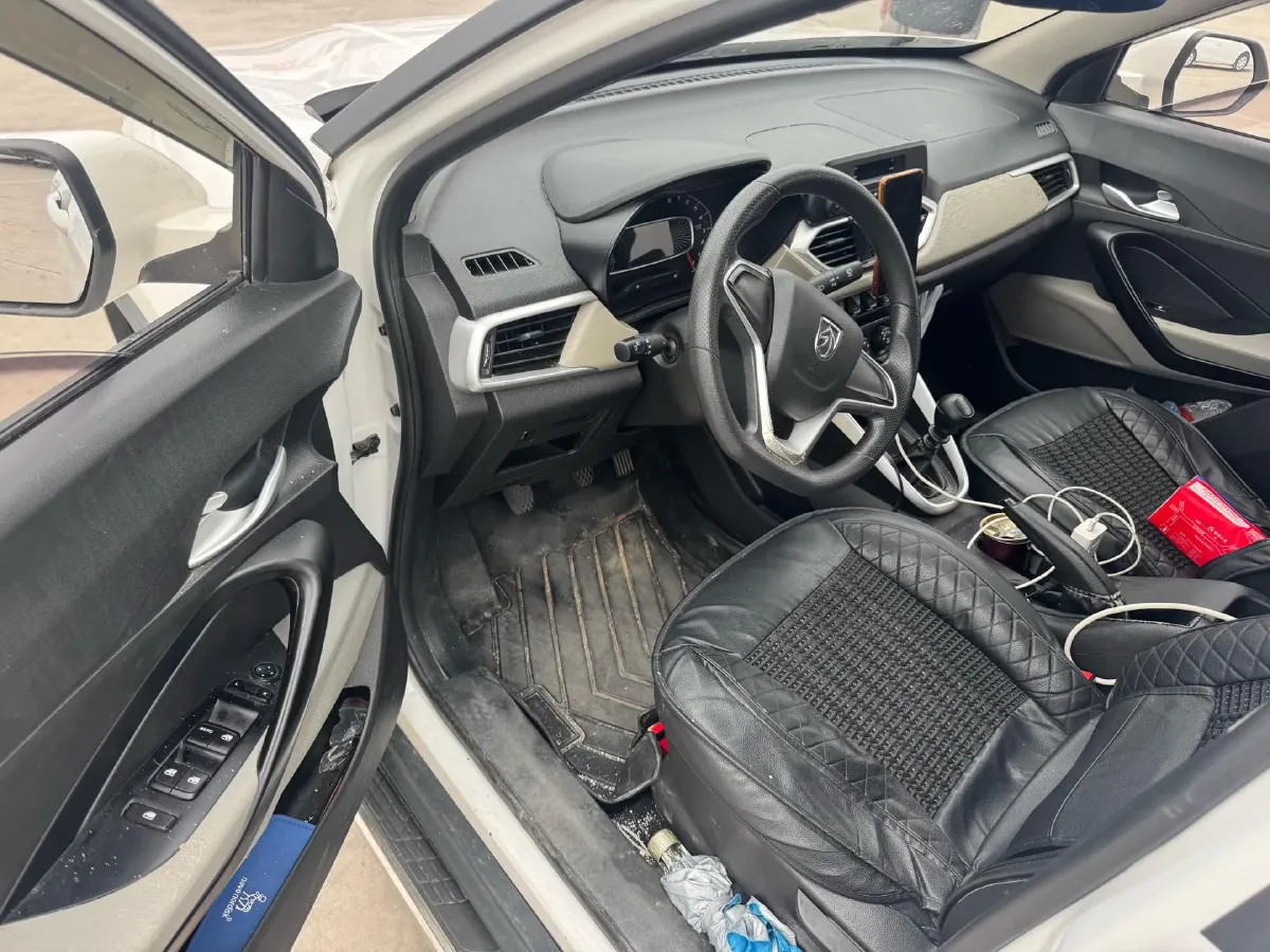 2019 WuLing HongGuang 1.5L 99HP L4 6MT,autocango,china used car exporter,china ev exporter,chinese used car exporter,chinese used ev exporter