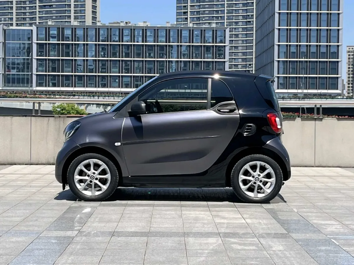 2015 Smart smart fortwo 1.0L 71HP L3 5AMT,autocango,china used car exporter,china ev exporter,chinese used car exporter,chinese used ev exporter