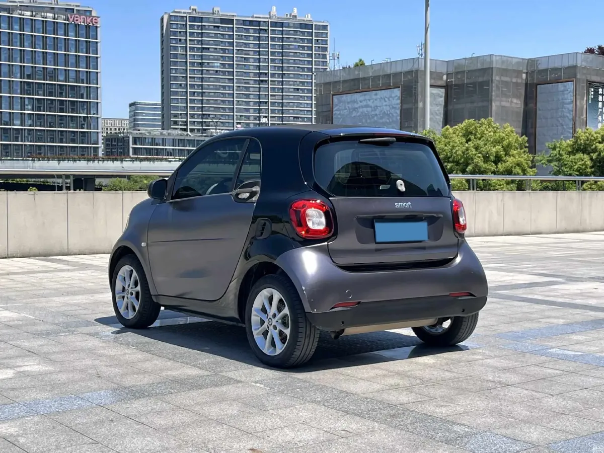 2015 Smart smart fortwo 1.0L 71HP L3 5AMT,autocango,china used car exporter,china ev exporter,chinese used car exporter,chinese used ev exporter