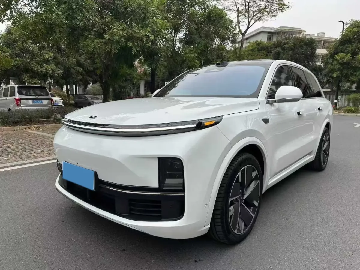 2025 Li L9 Range Extended 154HP REEV,autocango,china used car exporter,china ev exporter,chinese used car exporter,chinese used ev exporter