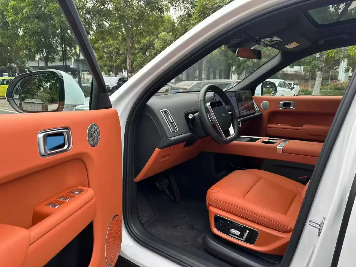 2025 Li L9 Range Extended 154HP REEV,autocango,china used car exporter,china ev exporter,chinese used car exporter,chinese used ev exporter