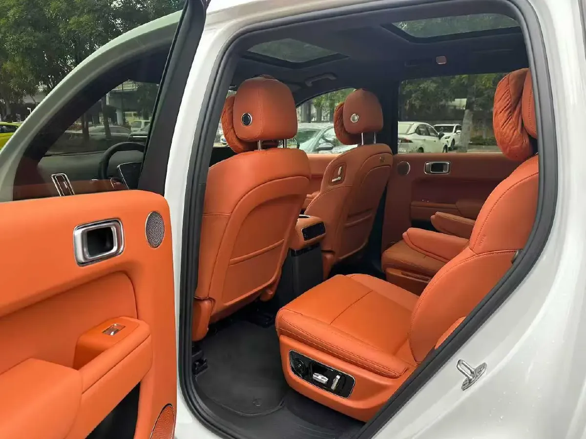 2025 Li L9 Range Extended 154HP REEV,autocango,china used car exporter,china ev exporter,chinese used car exporter,chinese used ev exporter