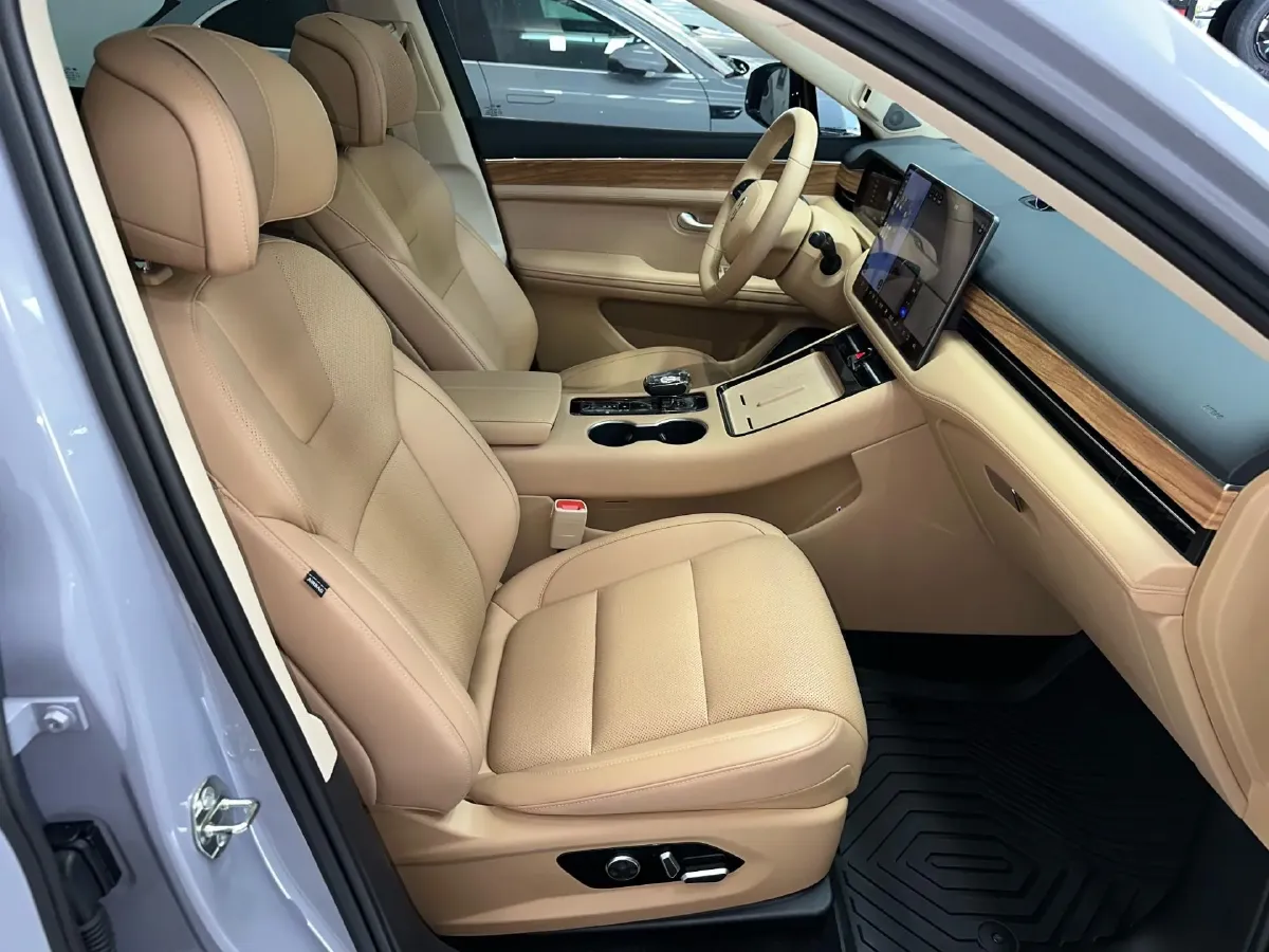 2024 HIMA AITO M5 1.5T 152HP L4 REEV 42KWH,autocango,china used car exporter,china ev exporter,chinese used car exporter,chinese used ev exporter