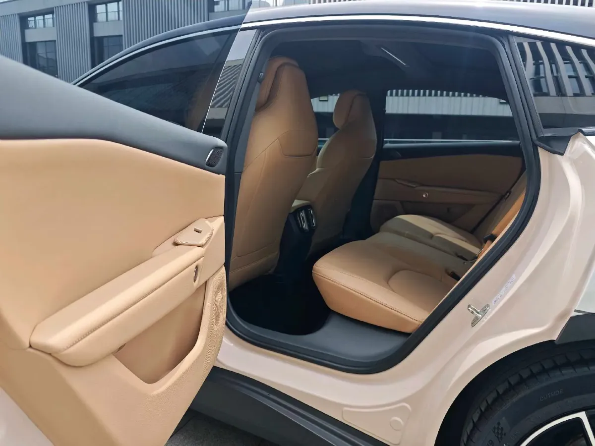 2025 ARCFOX αS5 BEV,autocango,china used car exporter,china ev exporter,chinese used car exporter,chinese used ev exporter