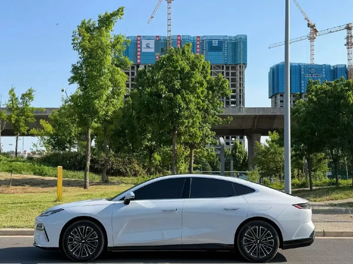 2025 Geely Galaxy Starshine 8 1.5L 112HP L4 1DHT PHEV,autocango,china used car exporter,china ev exporter,chinese used car exporter,chinese used ev exporter