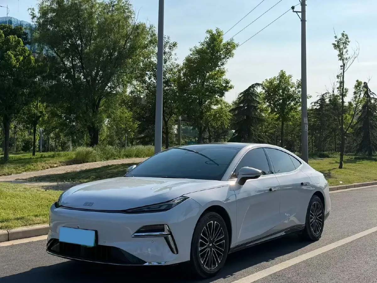 2025 Geely Galaxy Starshine 8 1.5L 112HP L4 1DHT PHEV,autocango,china used car exporter,china ev exporter,chinese used car exporter,chinese used ev exporter