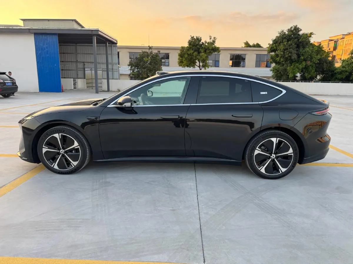 2026 BMW 3 Series 2.0T 245HP L4 8AT,autocango,china used car exporter,china ev exporter,chinese used car exporter,chinese used ev exporter
