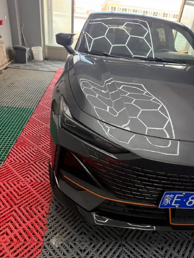 2023 ChangAn UNI-V 1.5T 188HP L4 7DCT,autocango,china used car exporter,china ev exporter,chinese used car exporter,chinese used ev exporter