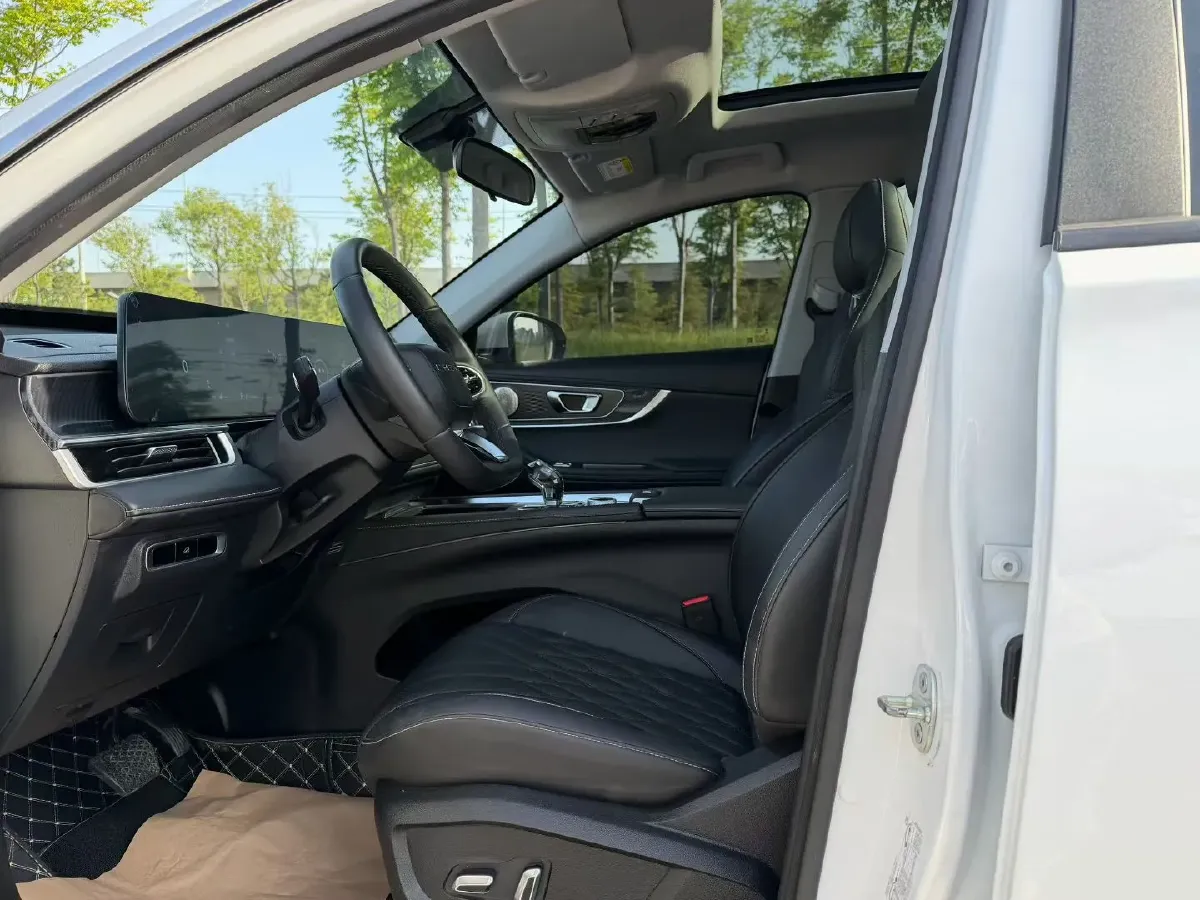 2023 Chery Tiggo 7 Plus 1.6T 197HP L4 7DCT,autocango,china used car exporter,china ev exporter,chinese used car exporter,chinese used ev exporter