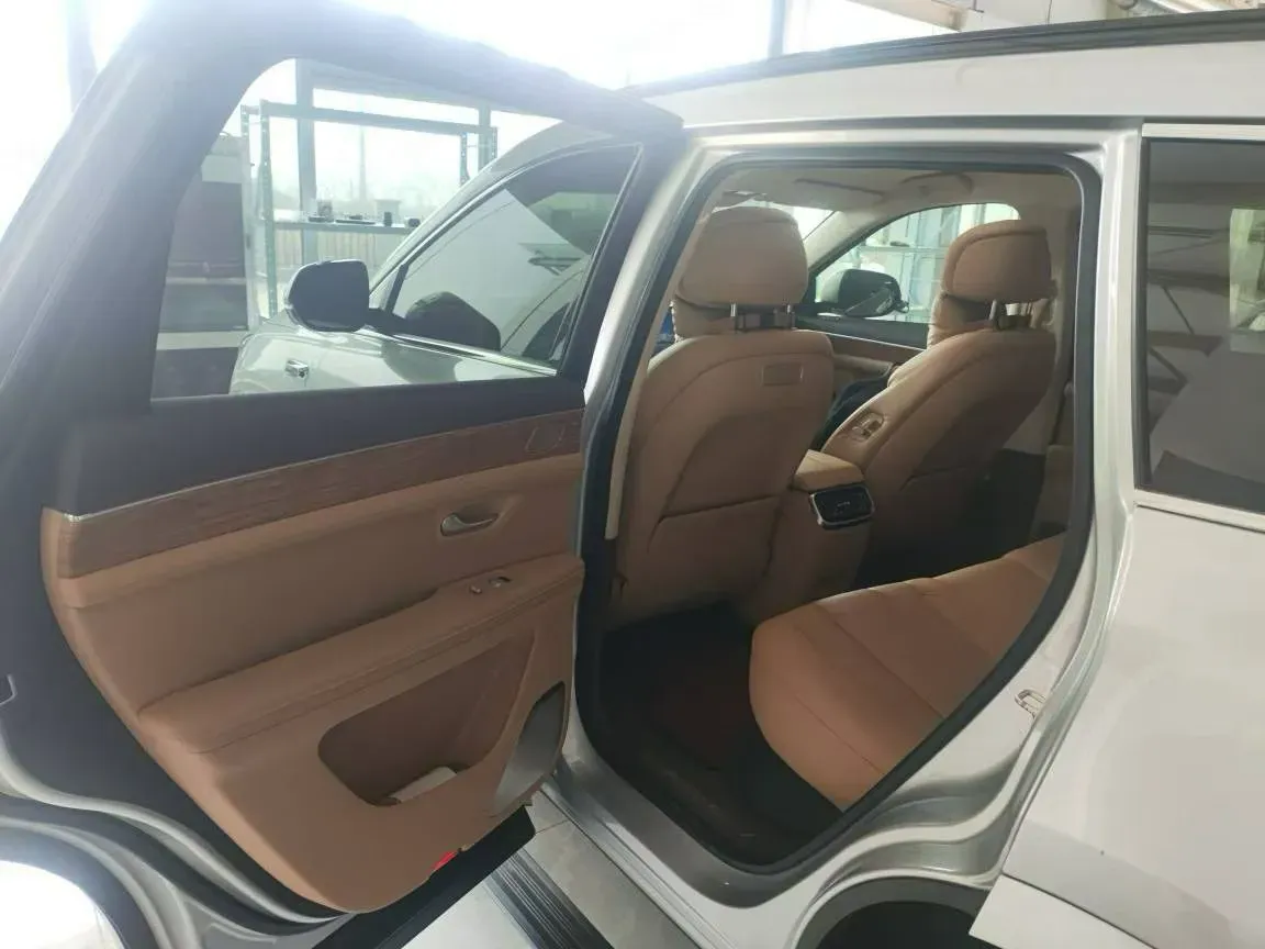 2024 AITO AITO M7 1.5T 152HP L4 REEV 42KWH,autocango,china used car exporter,china ev exporter,chinese used car exporter,chinese used ev exporter