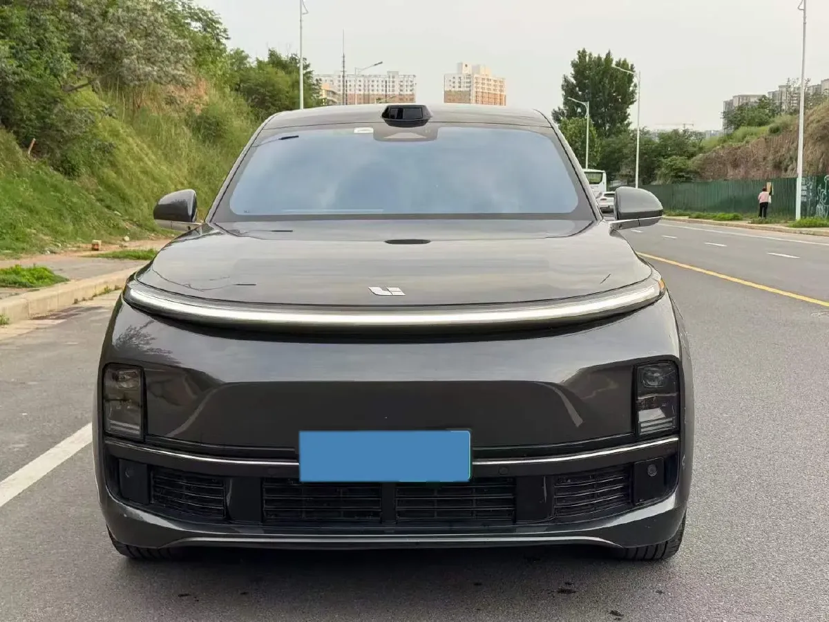 2022 Li L9 Range Extended 154HP REEV 42.6KWH,autocango,china used car exporter,china ev exporter,chinese used car exporter,chinese used ev exporter