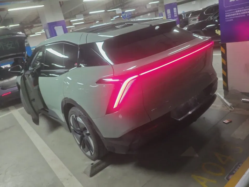 2023 HiPhi Y BEV 76.6KWH,autocango,china used car exporter,china ev exporter,chinese used car exporter,chinese used ev exporter