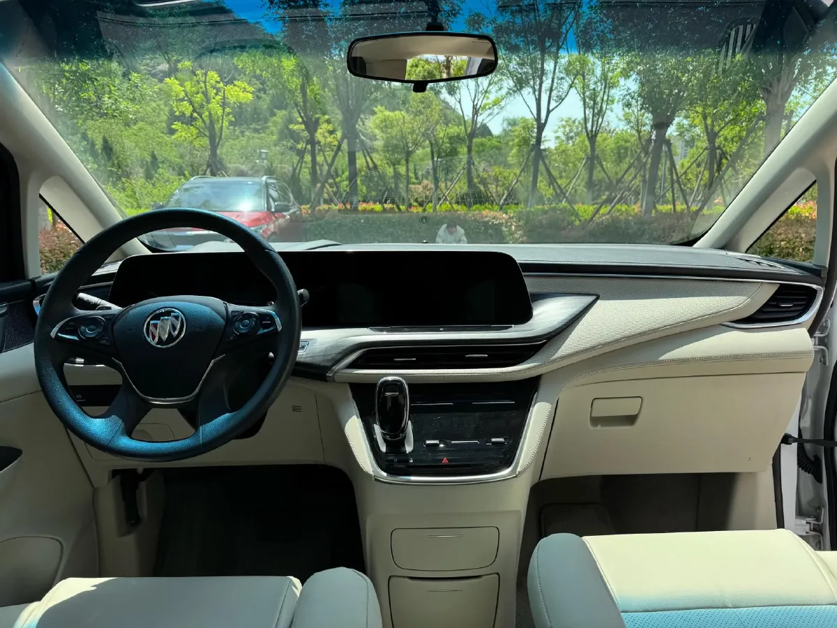 2022 Buick GL8 2.0T 237HP L4 9AT,autocango,china used car exporter,china ev exporter,chinese used car exporter,chinese used ev exporter