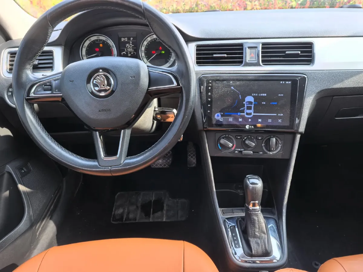 2018 Skoda Rapid 1.6L 110HP L4 6AT,autocango,china used car exporter,china ev exporter,chinese used car exporter,chinese used ev exporter