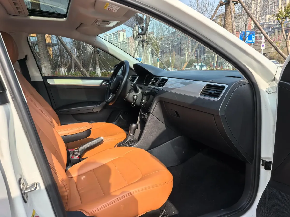 2018 Skoda Rapid 1.6L 110HP L4 6AT,autocango,china used car exporter,china ev exporter,chinese used car exporter,chinese used ev exporter