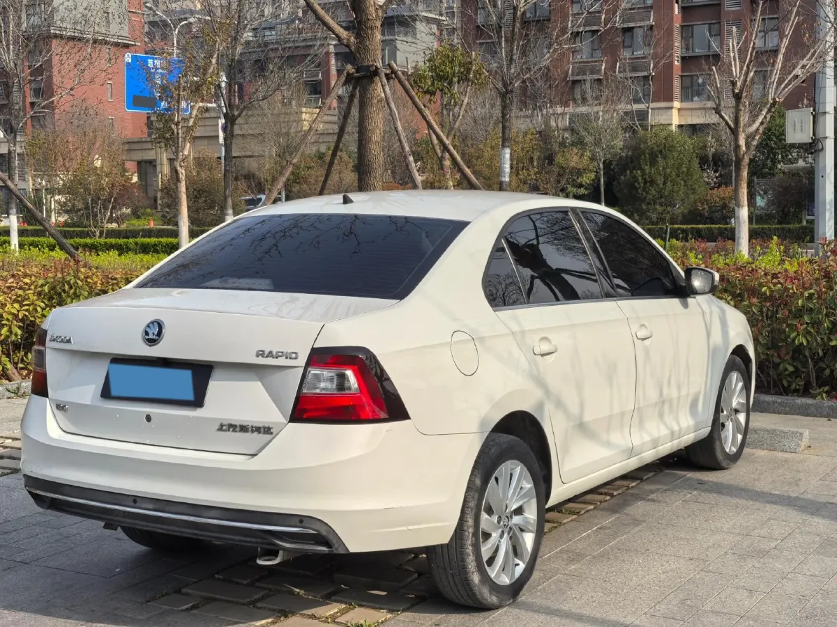 2018 Skoda Rapid 1.6L 110HP L4 6AT,autocango,china used car exporter,china ev exporter,chinese used car exporter,chinese used ev exporter
