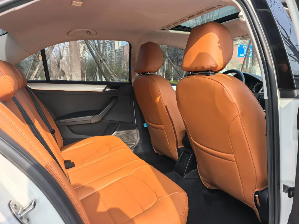 2018 Skoda Rapid 1.6L 110HP L4 6AT,autocango,china used car exporter,china ev exporter,chinese used car exporter,chinese used ev exporter