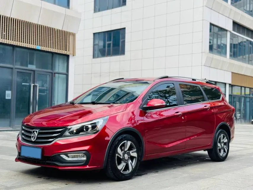 2017 BaoJun 310W 1.5L 112HP L4 6MT,autocango,china used car exporter,china ev exporter,chinese used car exporter,chinese used ev exporter