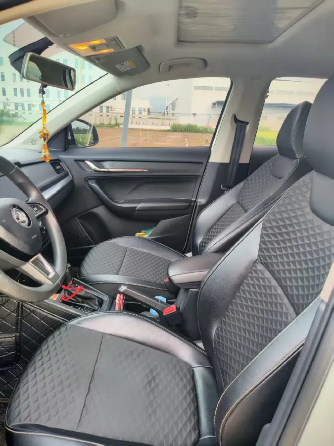 2020 Skoda Kamiq 1.5L 112HP L4 6AT,autocango,china used car exporter,china ev exporter,chinese used car exporter,chinese used ev exporter