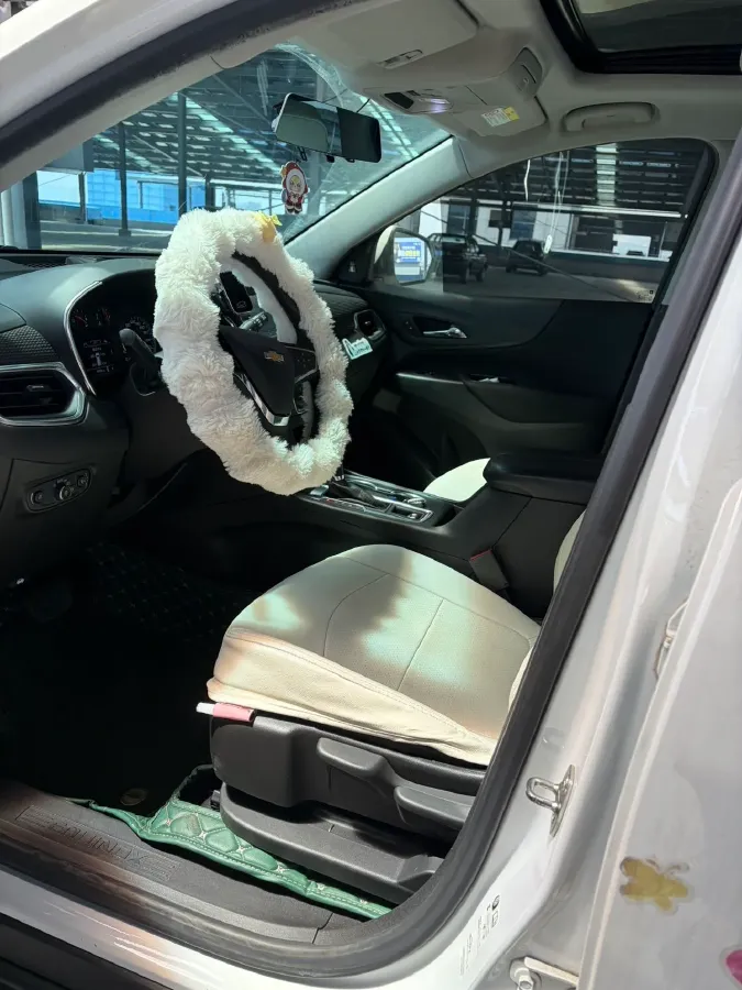 2019 Chevrolet Equinox 1.5T 180HP L4 6AT,autocango,china used car exporter,china ev exporter,chinese used car exporter,chinese used ev exporter