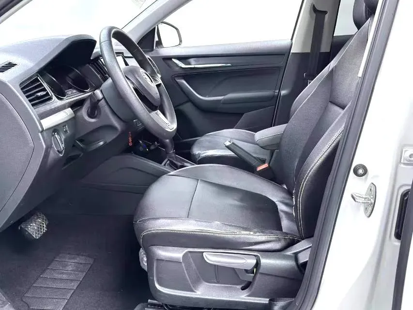 2020 Skoda Kamiq 1.5L 112HP L4 6AT,autocango,china used car exporter,china ev exporter,chinese used car exporter,chinese used ev exporter