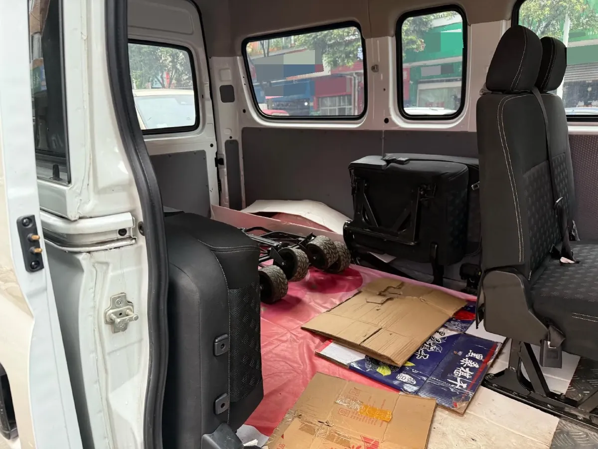 2023 MAXUS Interstellar 2.0T 163HP L4 6MT,autocango,china used car exporter,china ev exporter,chinese used car exporter,chinese used ev exporter
