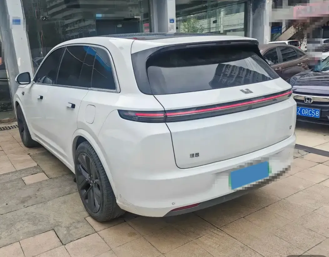 2023 Li L7 Range Extended 154HP REEV 40.9KWH,autocango,china used car exporter,china ev exporter,chinese used car exporter,chinese used ev exporter