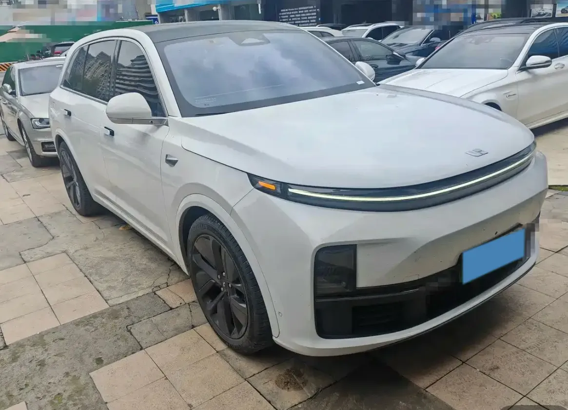 2023 Li L7 Range Extended 154HP REEV 40.9KWH,autocango,china used car exporter,china ev exporter,chinese used car exporter,chinese used ev exporter