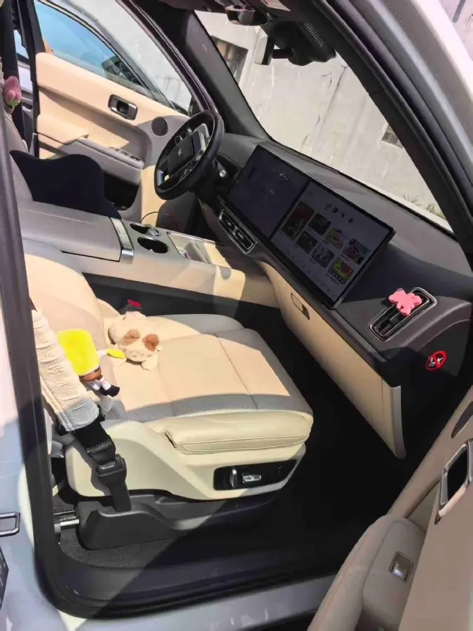 2023 Li L7 Range Extended 154HP REEV 40.9KWH,autocango,china used car exporter,china ev exporter,chinese used car exporter,chinese used ev exporter