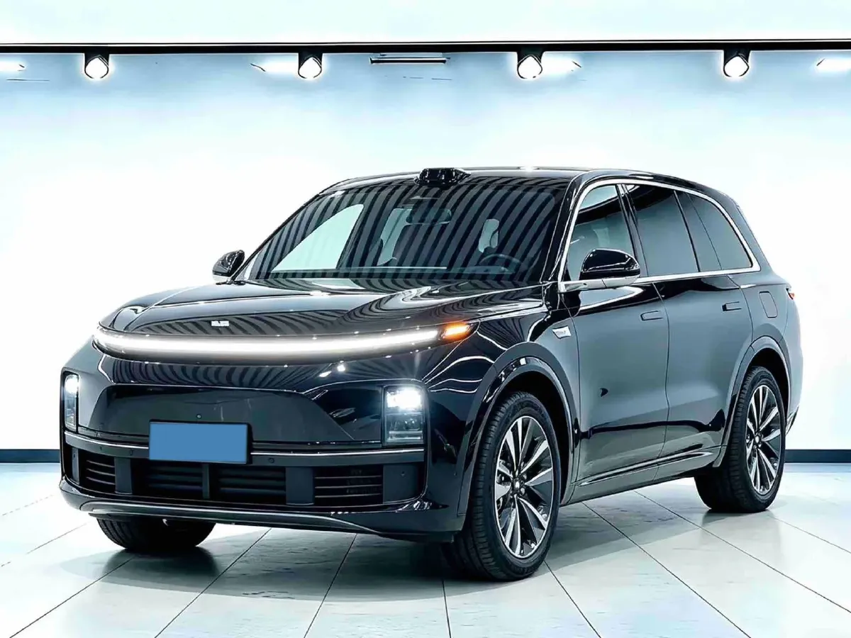 2023 Li L7 Range Extended 154HP REEV 40.9KWH,autocango,china used car exporter,china ev exporter,chinese used car exporter,chinese used ev exporter