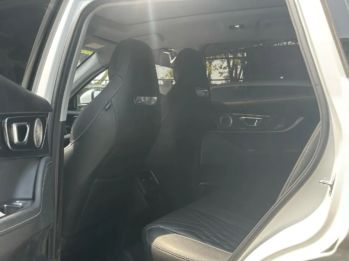 2023 Chery Tiggo 7 Plus 1.5T 156HP L4 CVT,autocango,china used car exporter,china ev exporter,chinese used car exporter,chinese used ev exporter